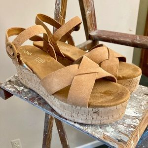 TOM’S Platform Sandals - Camel Brown Suede - Brand New - Classic - Sz 8 Women